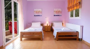 Red Villa - Image 5