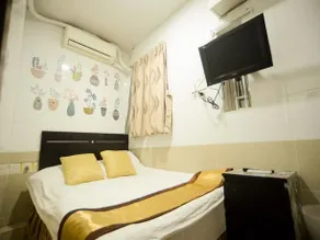 8 Days Boutique Hotel - Image 2