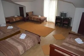 Exclusive Hotel - Image 1