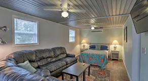 NEW-Studio w/Outdoor Shower 10 min to Sunset Beach - Image 2