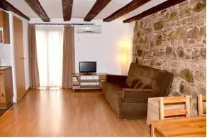 Born Picasso Apartamentos - Image 5