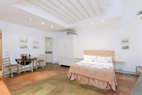 Angel's House - Image 5