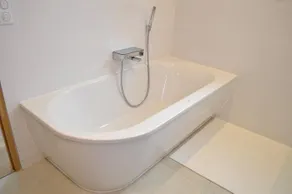 Zeitgenössische Villa mit Pool in Biarritz - Image 5