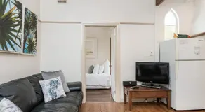 A SWEET ESCAPE - Byron Surf Cottage - walk to Byron - Image 5