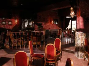 Korona Hotel es Etterem - Image 2