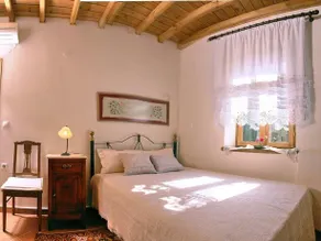 Artemis Traditional Hotel - Image 3
