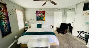 Pacific Beach Butterfly Suite - Image 3