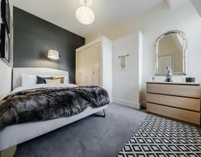 Designer 2 bed Duplex in St John's Wood - Image 5