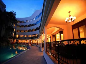 Sanya Jinglilai Resort - Image 2