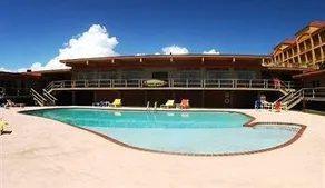 Clayton's Resort - Image 2