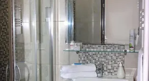 Central Home Apartment - Image 2
