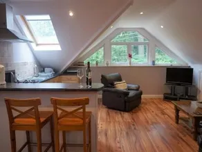The Coppice Apartment - Image 2