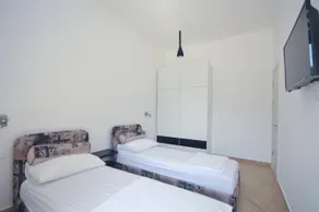 Sea Breeze LUX 1/4 + 2 Apartments - Image 3