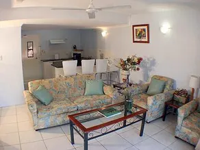 Reef Gateway Apartments - Image 4