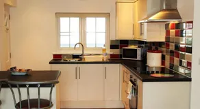 Two Moors Retreat - Image 2