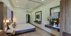 Shreyas Hotel - Image 2
