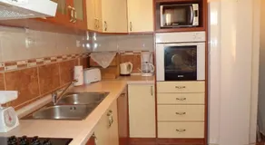 Cool Apartment - Image 2