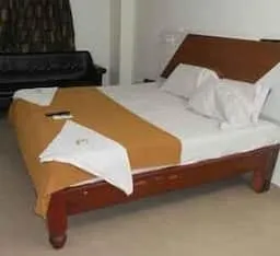 Hotel Sunrise - Image 4