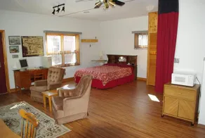 Cedar Cottage B&B - Image 2