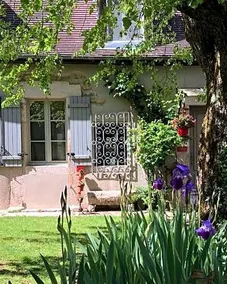 Chateau Vue Boussac Chambres d'Hotes - Image 5