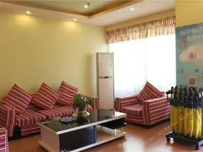 Home Inn Longyan Zhongshan Street Luoqiao - Image 4