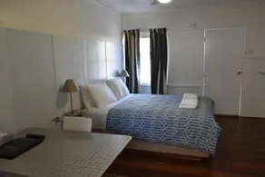 Ringtails Motel - Image 4