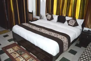 OYO 11539 Hotel Priya - Image 5