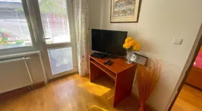 3 Bedroom apartment in the part of the city - Image 5