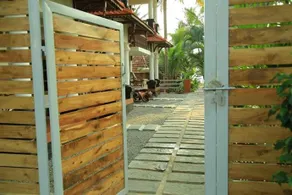 Woodhouse Beach Resort - Image 2