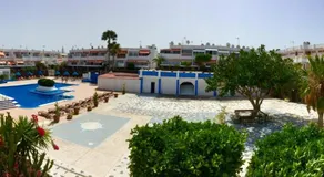 Apartamento privado con piscina - Image 3