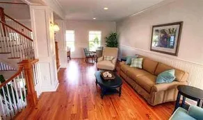 Mainsail Beach Inn - Image 3