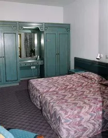 Azur Hotel Limassol - Image 4