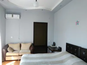 House by the sea in batumi, yard and free parking - Image 2