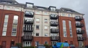 Edinburgh City Deluxe Apartment - Image 2