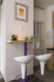 Guest House Purple - Image 2