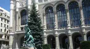 Promenade Apartment - Image 2