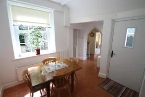 Headmasters Cottage - Image 4