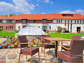 Crocus Resort & Wine Spa - Image 5