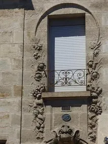Comfortable Duplex Bordeaux - Image 3