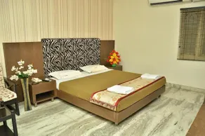 Aryaman Service Apartments - Image 4