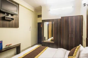 OYO 1049 Nirman Nagar - Image 5