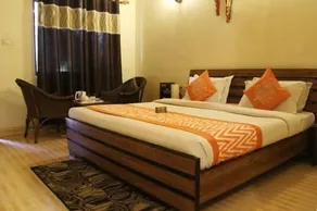 OYO Premium Corbett Near BailParao - Image 4