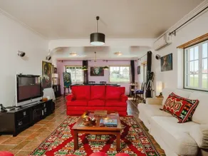 Betty House Mafra - Image 4