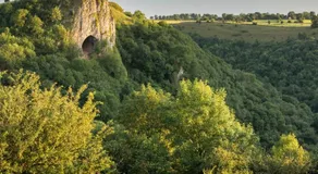 Harewood Cottage Peak District - Image 2