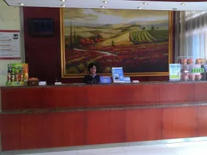 Hanting Express Yangzhou East Jiangyang Road - Image 2