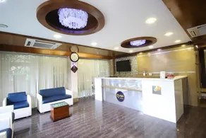 OYO Premium Law Garden Ellibridge - Image 3