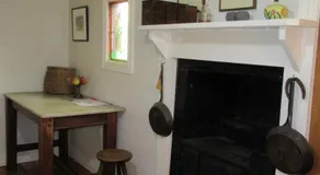 Nivani 1880's cottage - Image 3