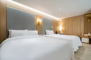 The Art Motel - Image 2