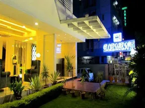HOTEL THE ELEMENTS - Image 2