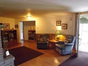 Sunnybrook Farm Garden-Level Guest Suite - Image 2